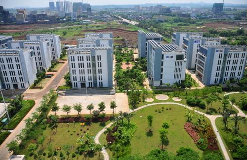 海口市气候环境适合外地人长期居住吗？